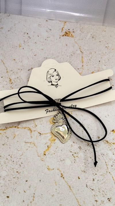 Choker Negro Corazón 
