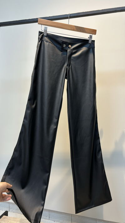 Wide leg cuerina tiro bajo 
