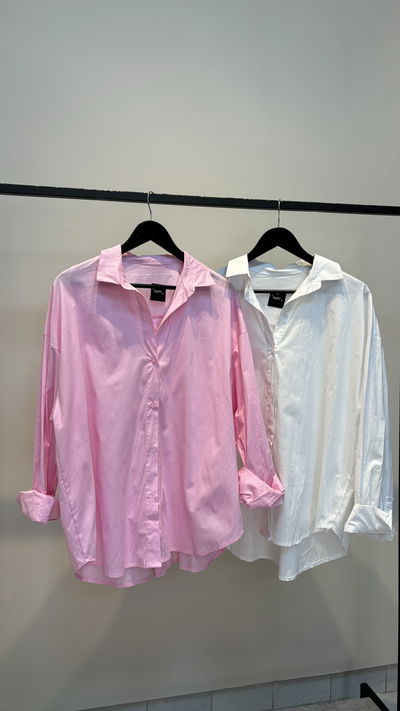 Camisa oversize (talle único, abarca hasta un talle 3)