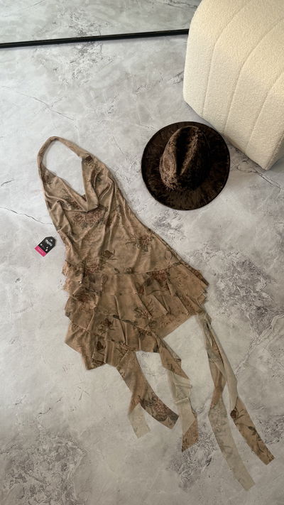 Vestido tul con volados colgantes