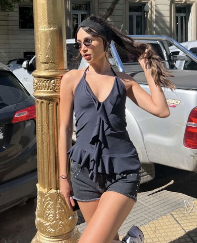 Top para atar, con voladitos