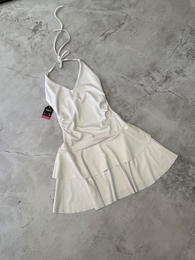 Vestido blanco con volados,  para atar 