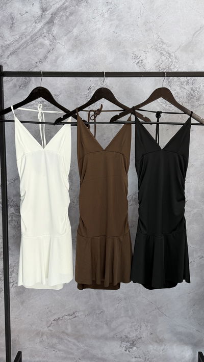 Vestido para atar, con volados