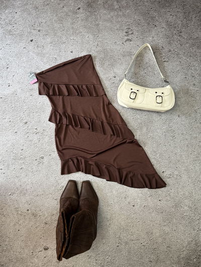 Vestido straples asimétrico 