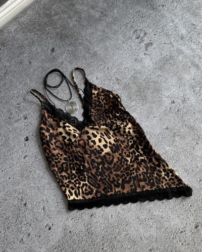 Top animal print asimétrico 