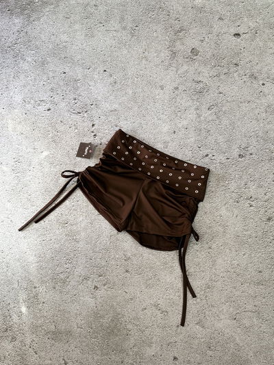 Short cintura con tachas (talle 1)