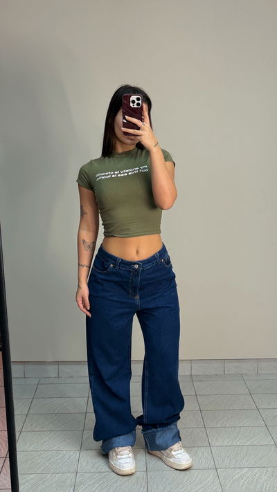 Jeans recto con ruedo 