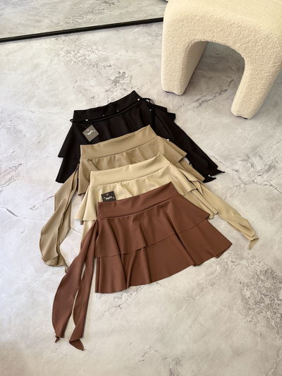 Minifalda con volados y lazo