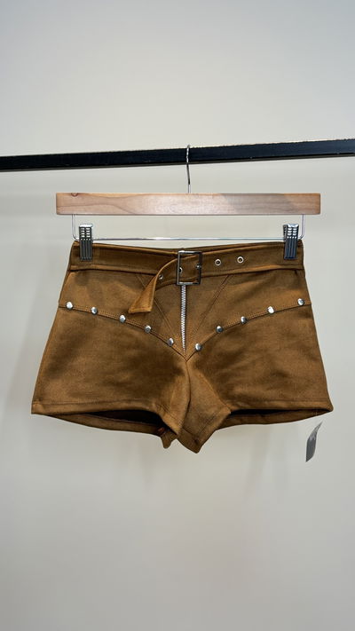Short vaquero con cinto