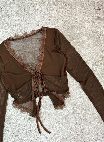 Top microtul con puntilla 