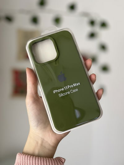 SILICONE CASE VERDE OLIVA 15 PRO MAX