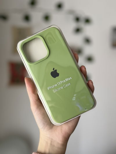 SILICONE CASE VERDE PISTACHO 15 PRO MAX