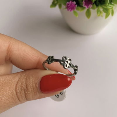 Anillo Flowers
