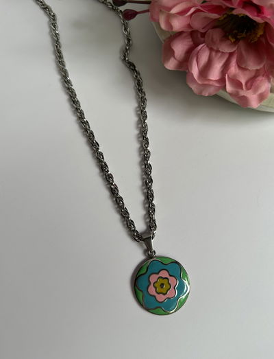 Collar Candy