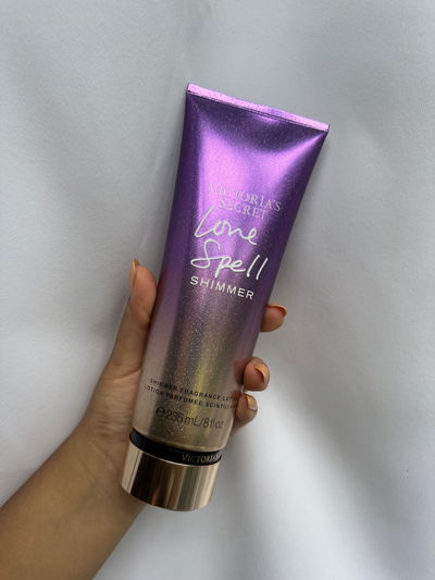 Crema corporal - Love Spell Shimmer