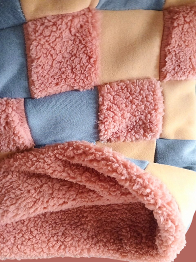 CUCHAS TIPO SOBRE GRIS 