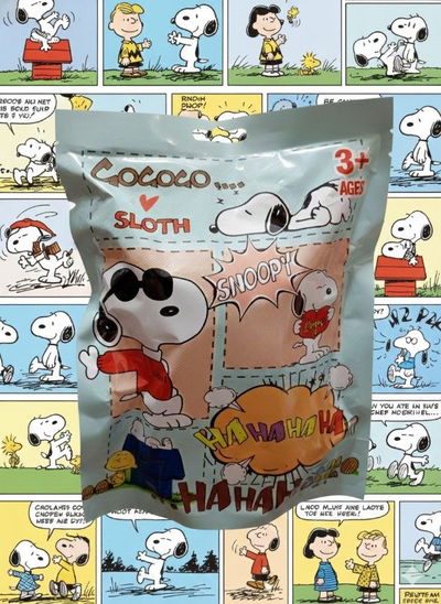 Sobre sorpresa Snoopy grande