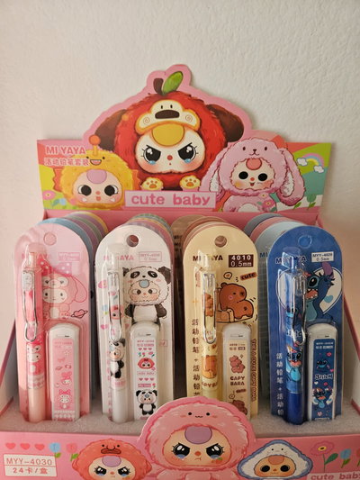 Portaminas con repuesto de personajes