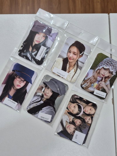 ILLIT / Combo de photocards