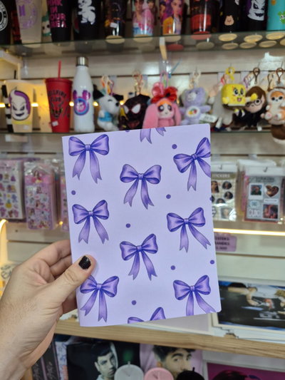Lila con moños / Binder