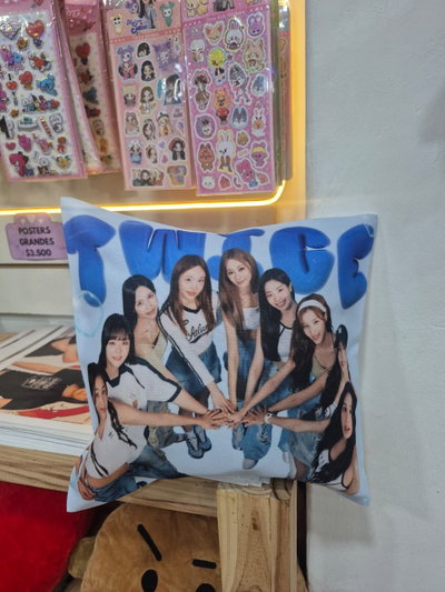 Twice / Almohadon