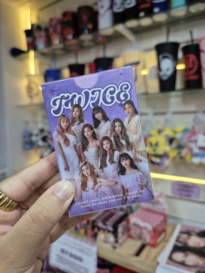 Twice / Lomocards / Modelo 4