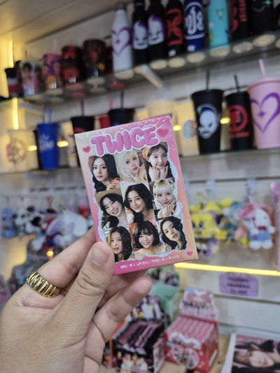 Twice / Lomocards / Modelo 3