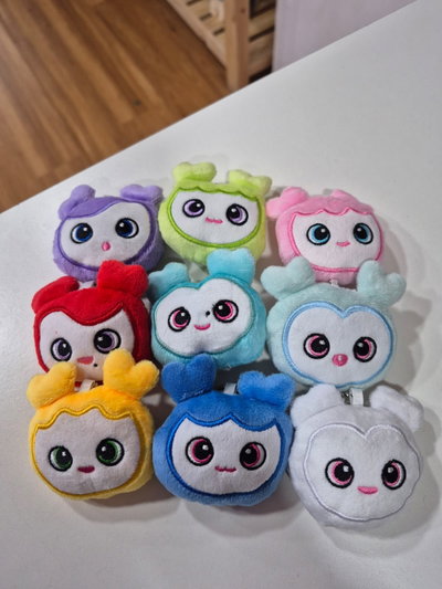 PELUCHES LOVELYS CARITA LLAVERO / TWICE