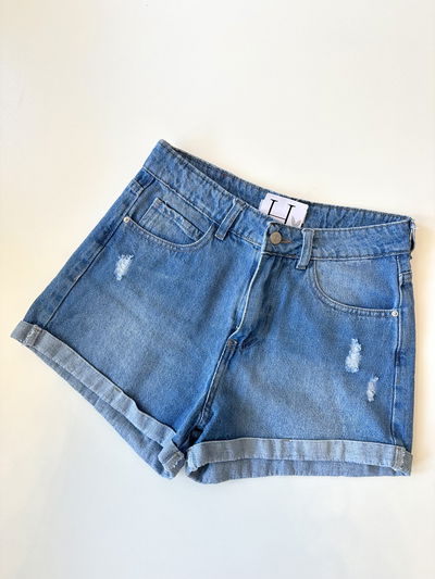 SHORT NEFTIS - Ășltimo talle