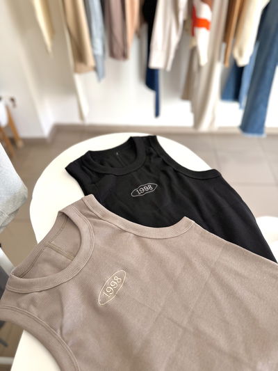 MUSCULOSA 1998