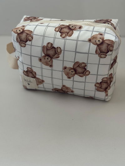 Necessair "Line Bear"