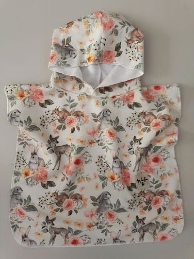 Poncho de Microfibra "Conejos y Bambis"
