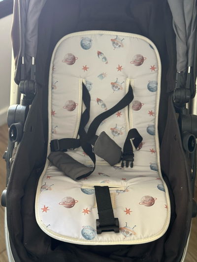 Colchoncito Para Coche "Planetas"