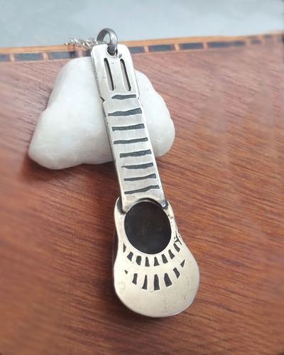 Dije Charango grabado