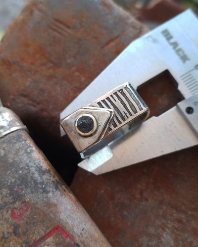 Anillos rústicos Serrano en V 