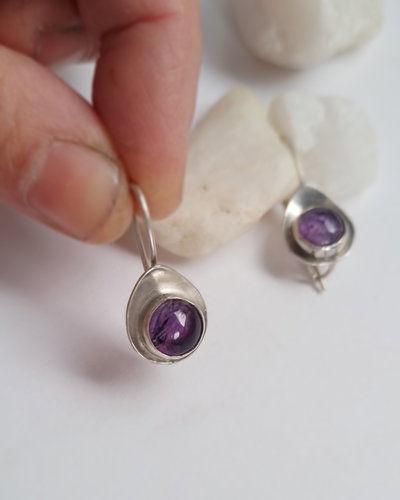 Aros de Plata "Ovo" con Amatista