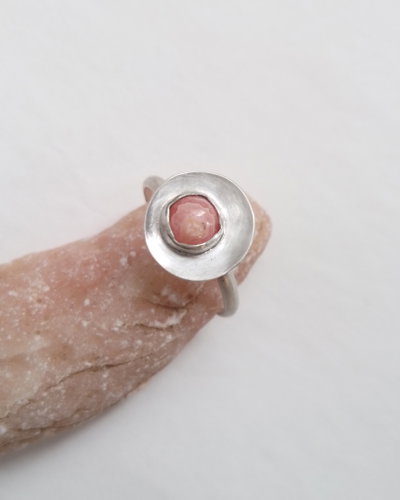 Anillo de Plata Miniflor con Rodocrosita