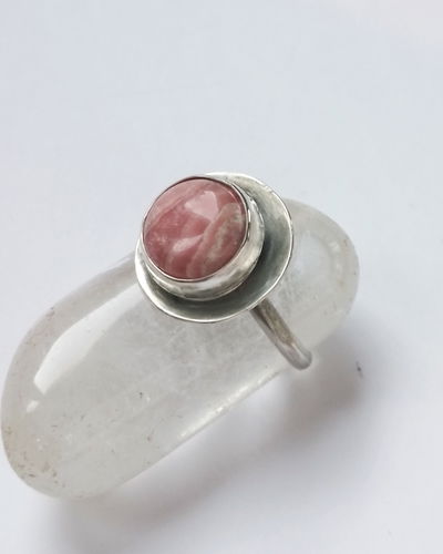 Anillo de Plata 925 con piedra Domo FLor Rodocrosita 