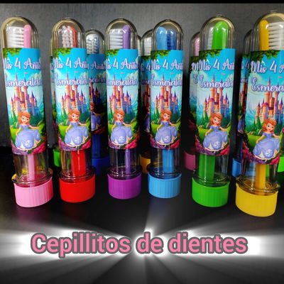  cepillos de dientes en tubito