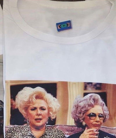 Remera Sylvia y Yetta