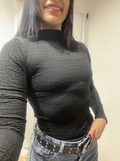 Remera negra texturada