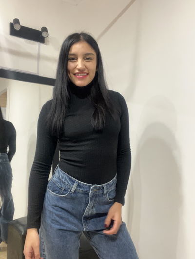 Polera negra Simona