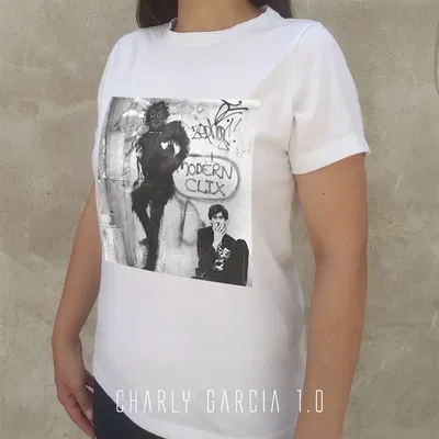 CHARLY GARCÍA - CLICS MODERNOS