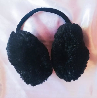 orejeras negras SALE