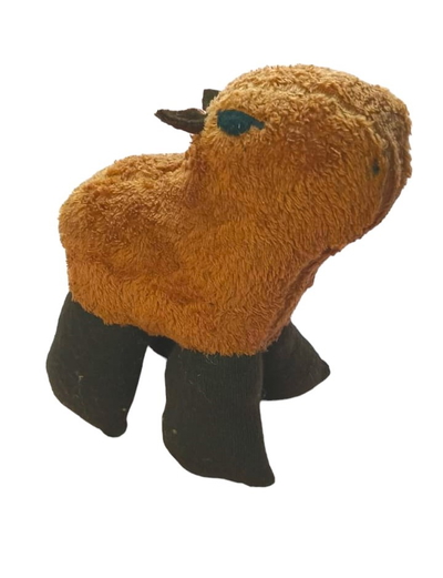 Peluche Artesanal Carpincho Capybara Bebé 17cm Melositaplushies
