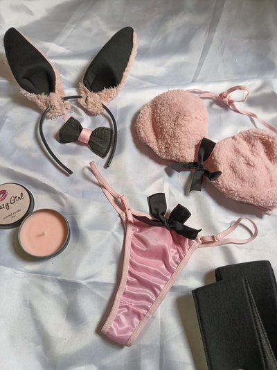 BUNNY / CONEJITA