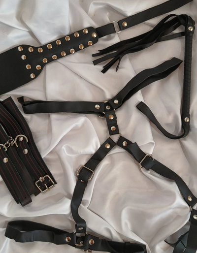 KIT BDSM