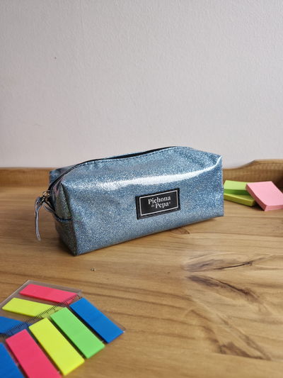Cartuchera grande celeste glitter