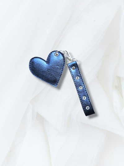 Llavero corazón azul brillos