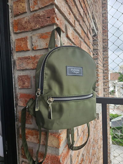 Mochila mini verde militar andorra